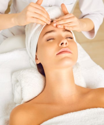 Nettoyage profond du visage avec d&rsquo;extraction des comédons FORLLE&rsquo;D haut de gamme à base d’acide hyaluronique